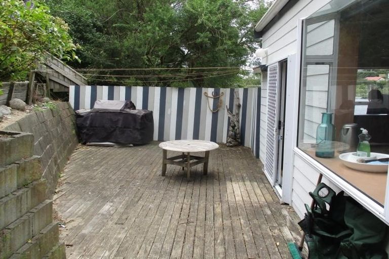 Photo of property in 8 Forest Road, Raumati South, Paraparaumu, 5032