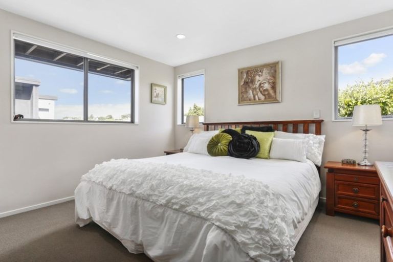 Photo of property in Wilk Heights, 8/8 Wilk Lane, Browns Bay, Auckland, 0630