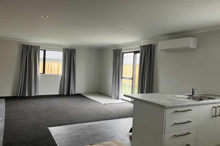 Photo of property in 8 Frogmore Way, Rolleston, 7615