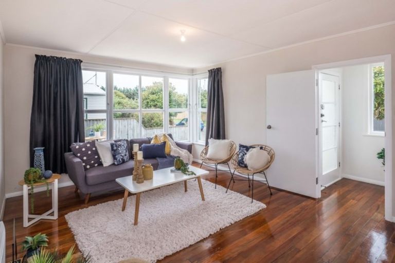 Photo of property in 64 Matene Street, Otaki, 5512