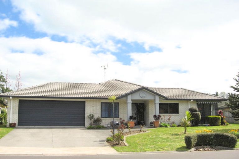 Photo of property in 8 Hidcote Place, Bethlehem, Tauranga, 3110