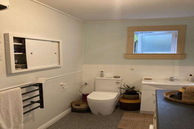 Photo of property in 75a Todman Street, Brooklyn, Wellington, 6021