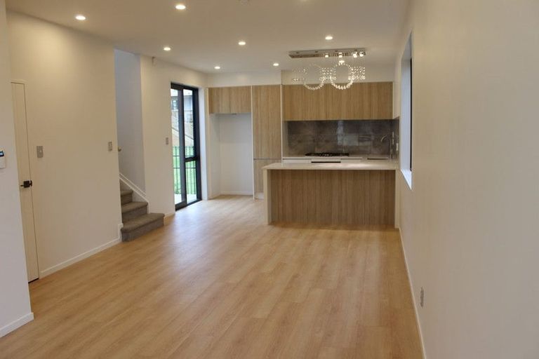 Photo of property in 20b Lendic Avenue, Henderson, Auckland, 0612