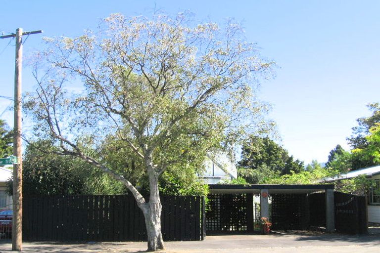 Photo of property in 4 Kellow Street, Wallaceville, Upper Hutt, 5018