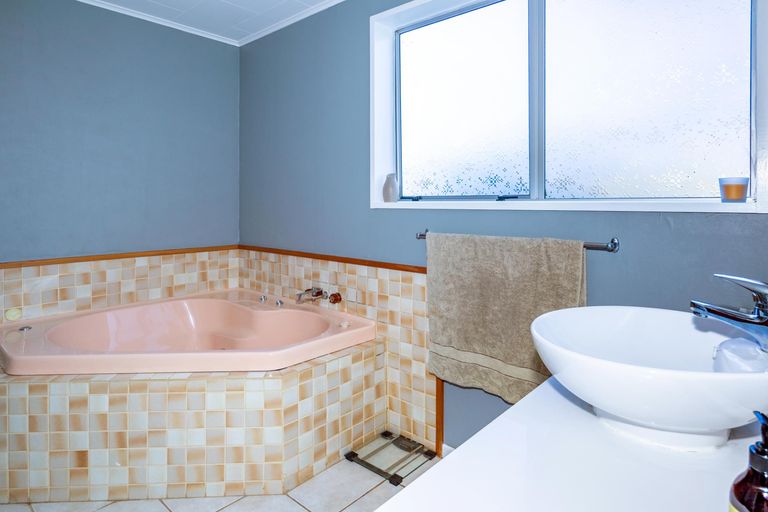 Photo of property in 268 Selwyn Street, Marchwiel, Timaru, 7910