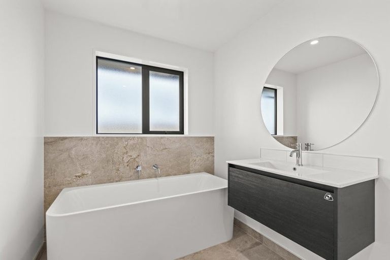 Photo of property in 14 Falcons View Drive, Rolleston, 7615