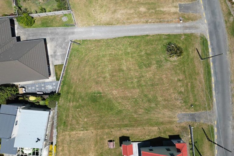 Photo of property in 32 Harbour Street, Foxton, 4814