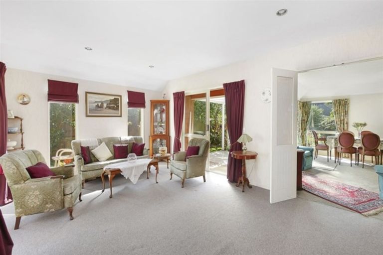 Photo of property in 3 Banff Place, Avonhead, Christchurch, 8042