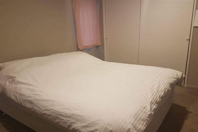 Photo of property in 20a Malmo Place, Massey, Auckland, 0614