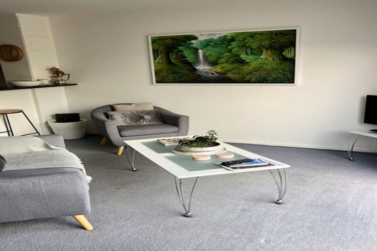 Photo of property in 5/3 Kelvin Grove, Te Aro, Wellington, 6011