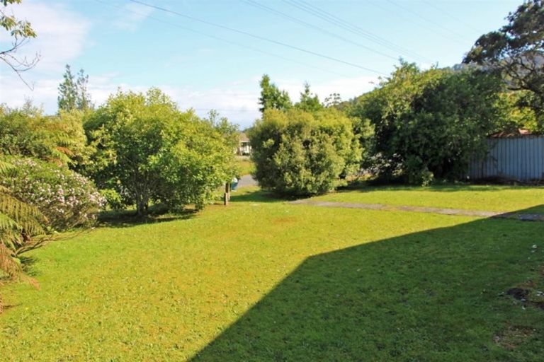 Photo of property in 3 Harper Street, Blackball, 7804