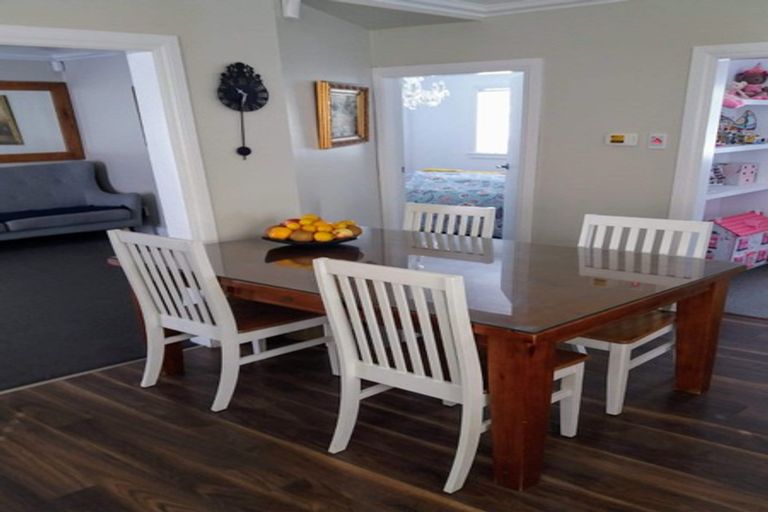 Photo of property in 2/40 Killarney Avenue, Torbay, Auckland, 0630