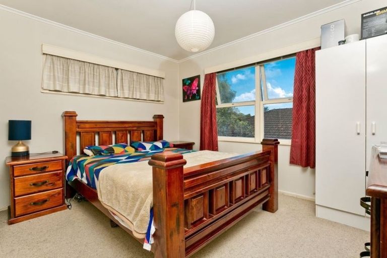 Photo of property in 1/178 Archers Road, Glenfield, Auckland, 0629