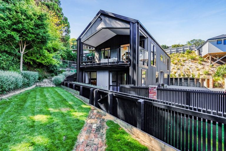 Photo of property in 6e Burns Street, Westown, New Plymouth, 4310