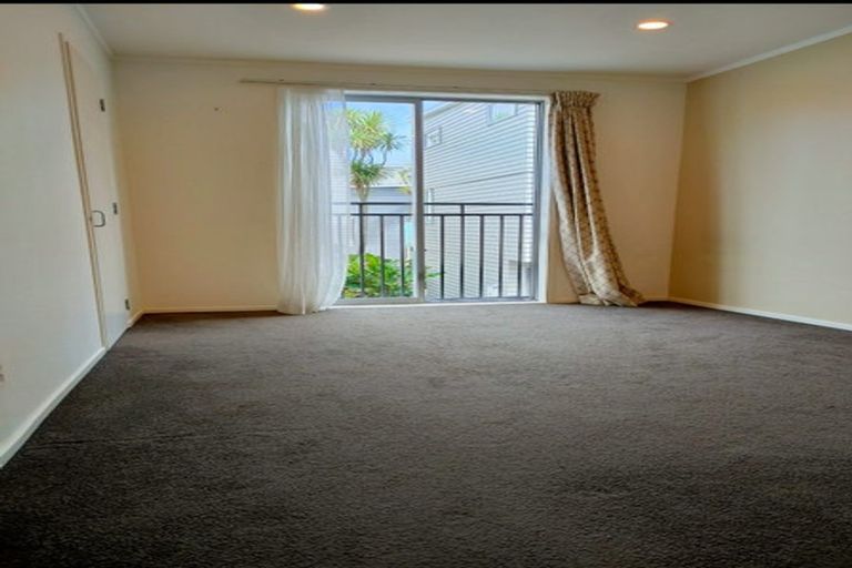 Photo of property in 4 Alloway Street, Westgate, Auckland, 0614