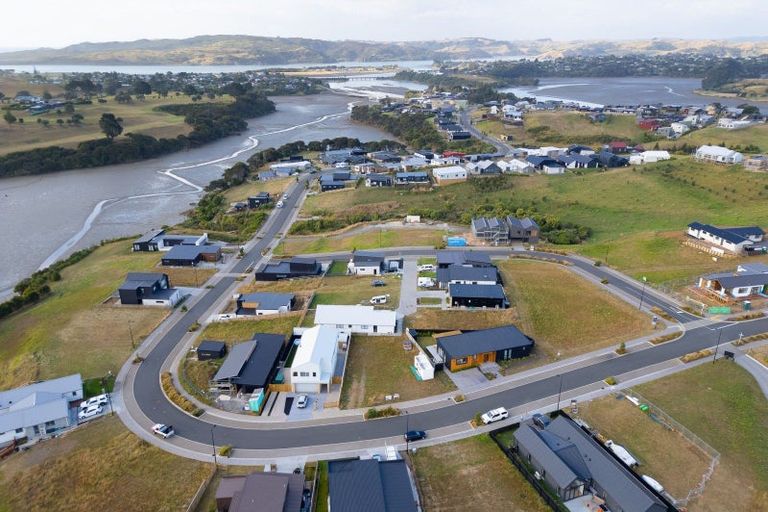 Photo of property in 79 Omahina Street, Raglan, 3225