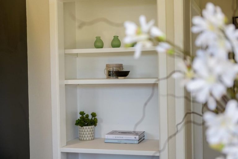 Photo of property in 20 Queen Road, Bellevue, Tauranga, 3110