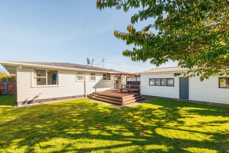 Photo of property in 4 Tingey Place, Awapuni, Palmerston North, 4412