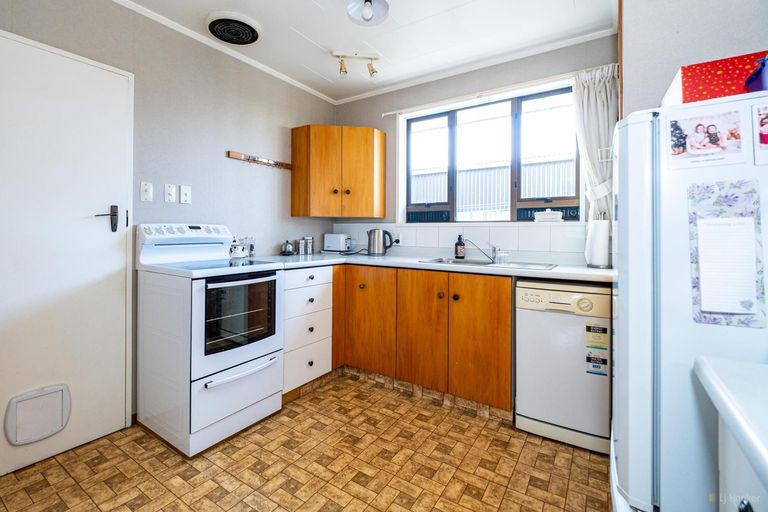 Photo of property in 35 Innes Street, Waimate, 7924