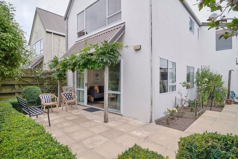 Photo of property in 3/29 Albany Street, St Albans, Christchurch, 8014