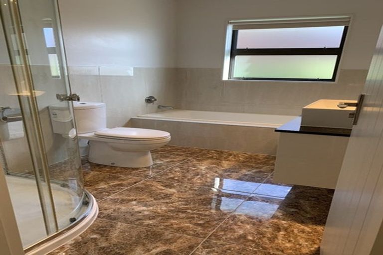 Photo of property in 4 Park Grove, Belmont, Lower Hutt, 5010