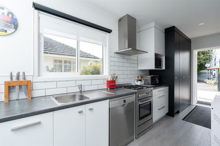 Photo of property in 18 Morrinsville Road, Hillcrest, Hamilton, 3216