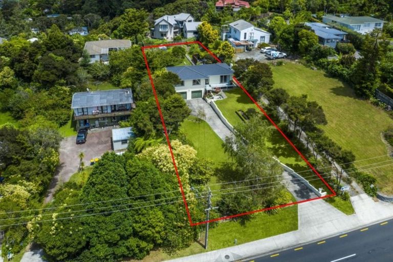Photo of property in 33 Tauhinu Road, Greenhithe, Auckland, 0632