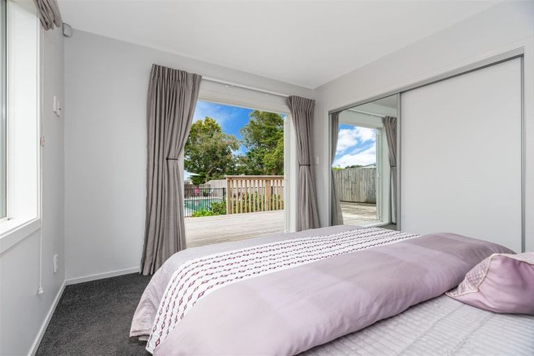 Photo of property in 25 Tiroroa Avenue, Te Atatu South, Auckland, 0610