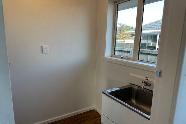 Photo of property in 102 Effingham Street, North New Brighton, Christchurch, 8083