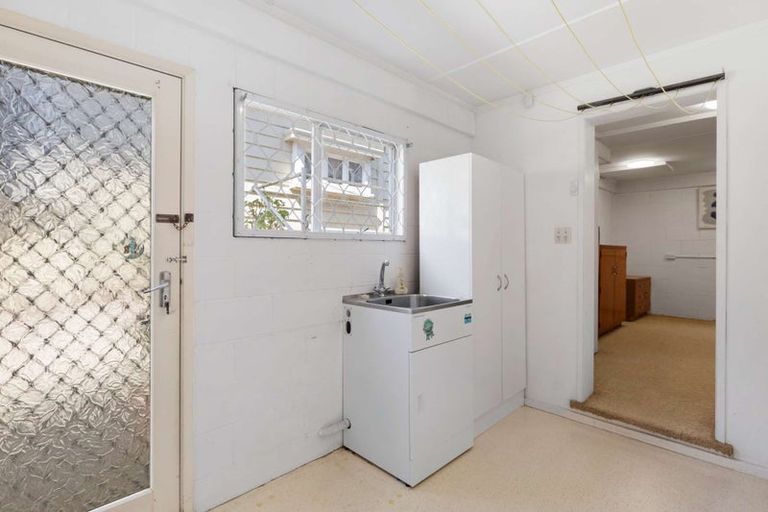 Photo of property in 1/160 Mount Albert Road, Mount Albert, Auckland, 1025