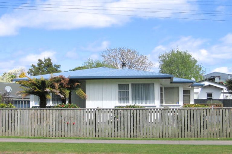 Photo of property in 2/129 Tauhara Road, Tauhara, Taupo, 3330