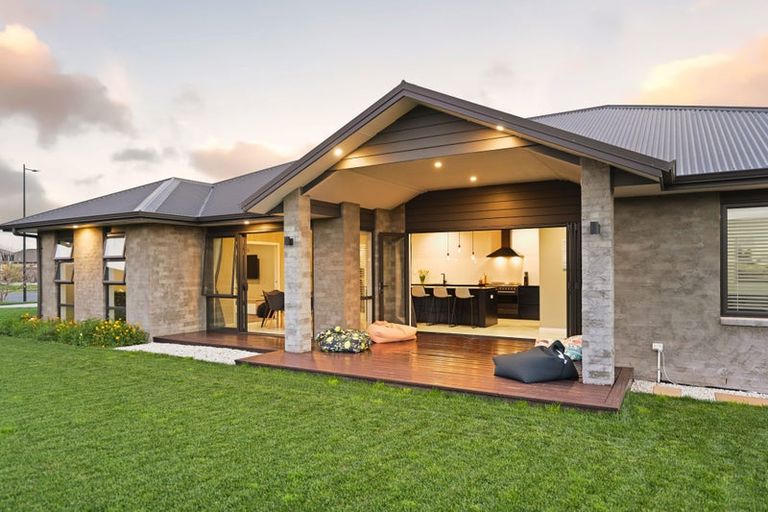 Photo of property in 23 Tiaki Way, Cambridge, 3434