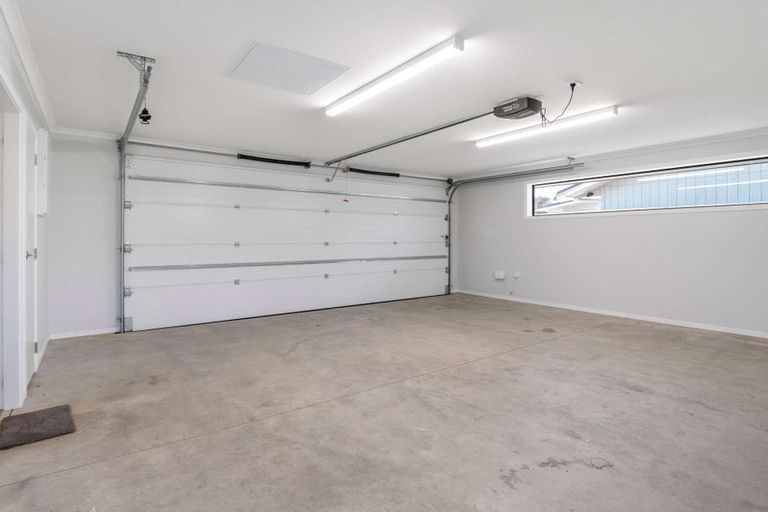 Photo of property in 137a Winchester Street, Levin, 5510