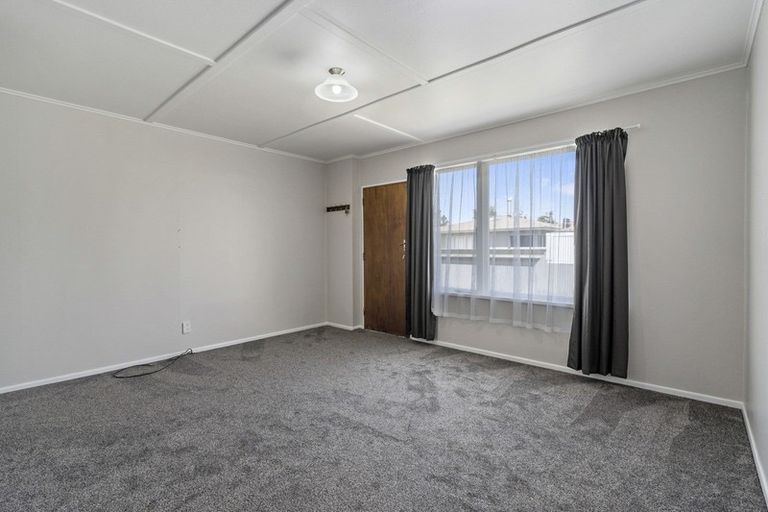 Photo of property in 2/145 College Street, Awapuni, Palmerston North, 4412