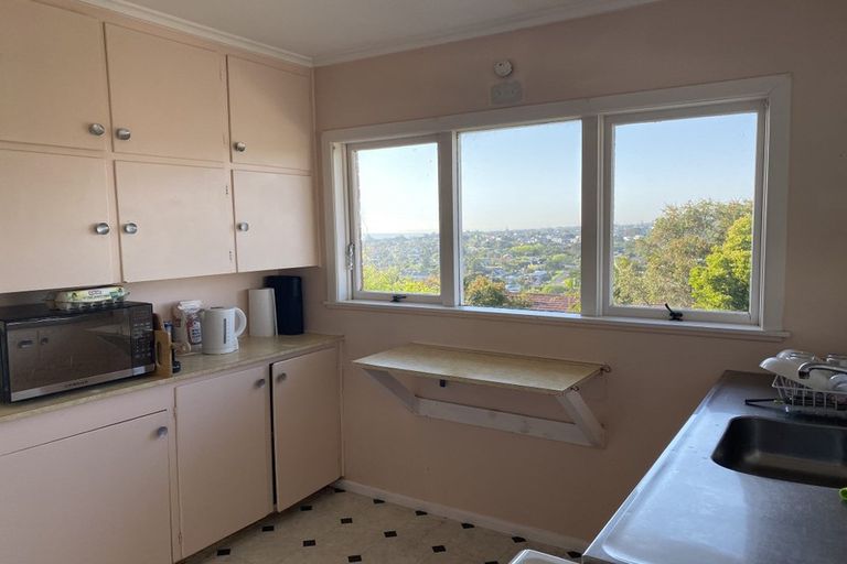 Photo of property in 1/24 Knights Road, Rothesay Bay, Auckland, 0630