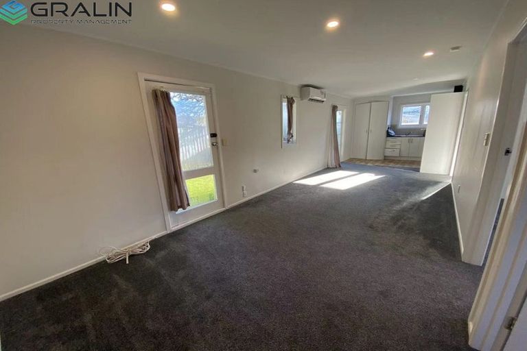 Photo of property in 27 Rimu Street, New Lynn, Auckland, 0600