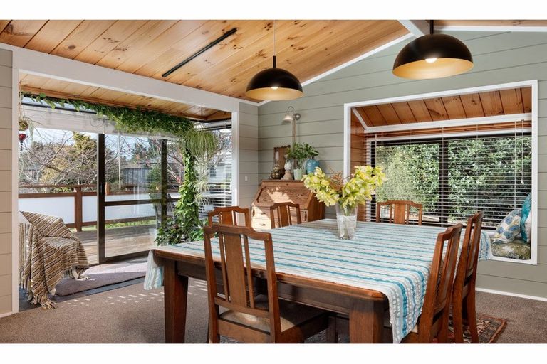 Photo of property in 3 Pamir Place, Welcome Bay, Tauranga, 3112