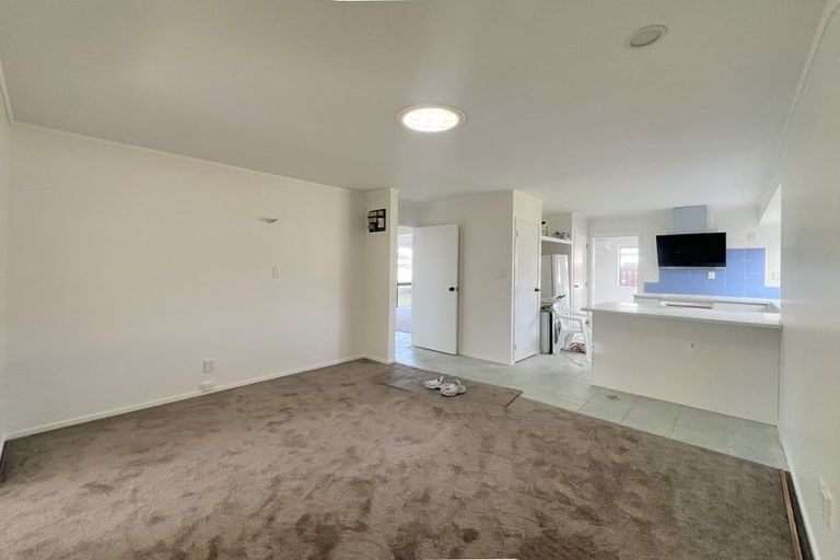 Photo of property in 1/25 Millhouse Drive, Northpark, Auckland, 2013