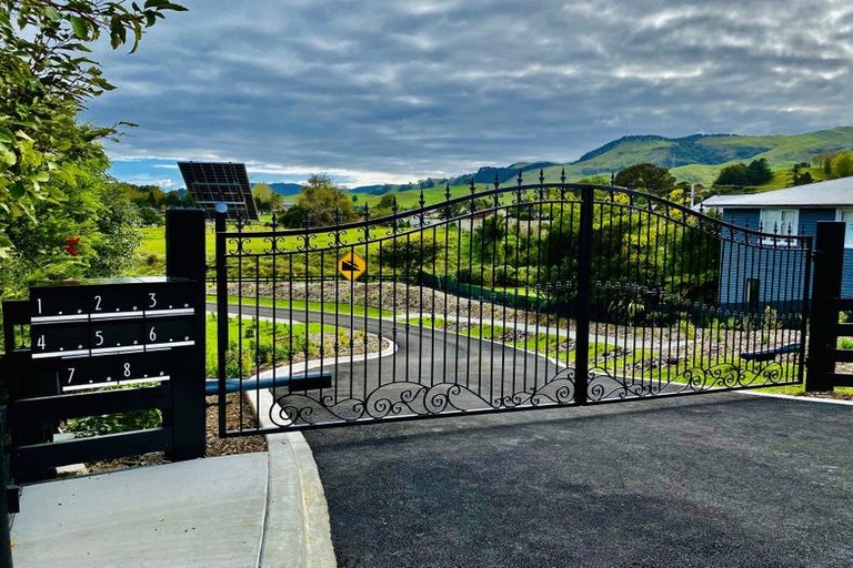 Photo of property in 1 Double Oaks Drive, Paeroa, 3600