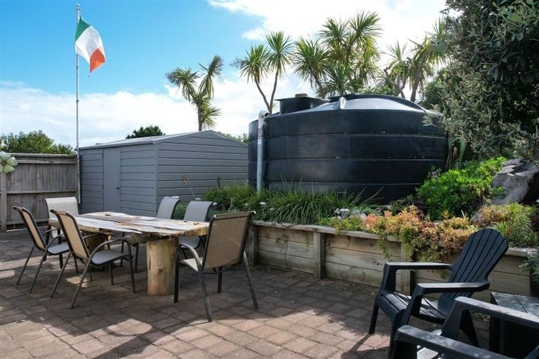 Photo of property in 5 Aranui Avenue, Waitarere Beach, Levin, 5510