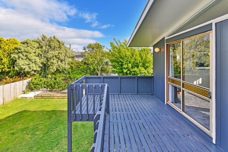 Photo of property in 10 Sunnypark Avenue, Rosehill, Papakura, 2113
