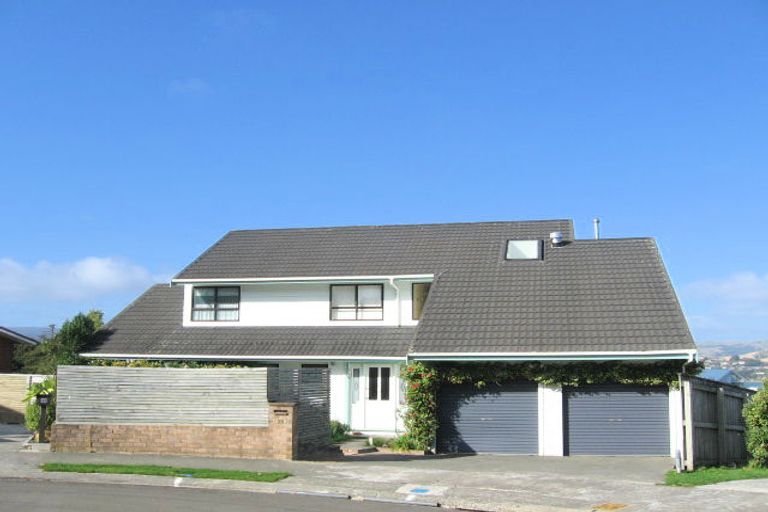 Photo of property in 28 Bodmin Terrace, Camborne, Porirua, 5026