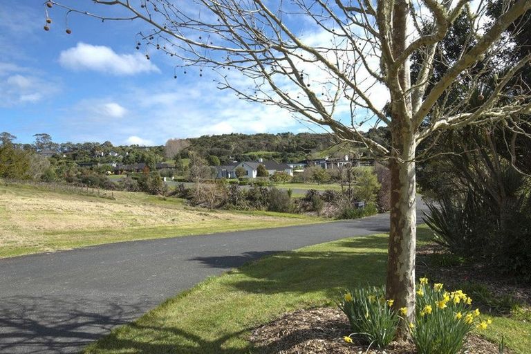 Photo of property in 53 Rautahi Terrace, Redvale, Albany, 0792