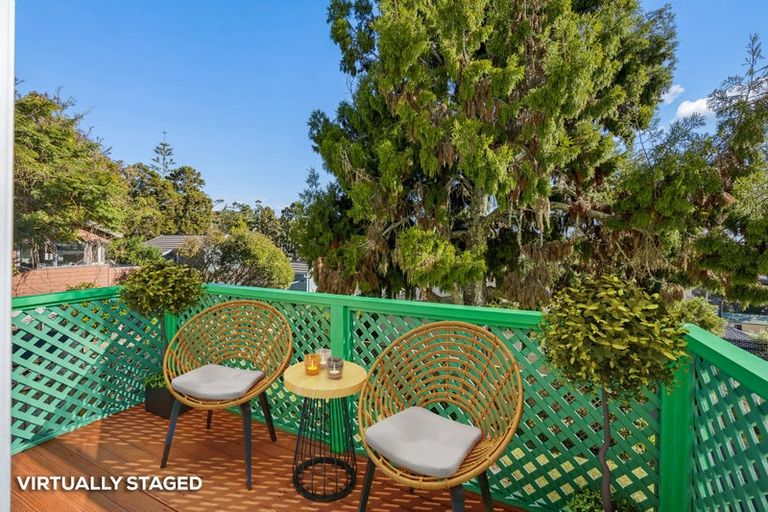 Photo of property in 2/191 Titirangi Road, Titirangi, Auckland, 0604