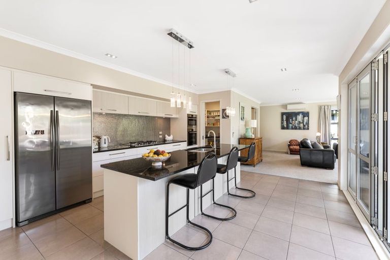 Photo of property in 21 Hyde Place, Halswell, Christchurch, 8025