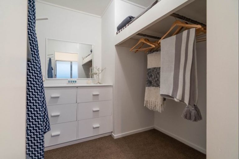 Photo of property in 19a Huia Street, Waikanae, 5036