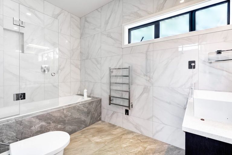 Photo of property in 7 Keiha Crescent, Massey, Auckland, 0614