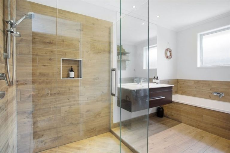 Photo of property in 26 Kohia Way, Huapai, Kumeu, 0810