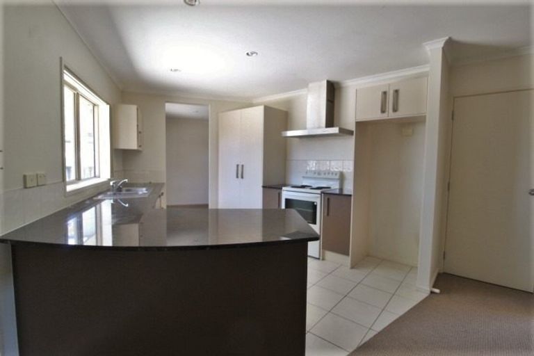 Photo of property in 129 Stancombe Road, Flat Bush, Auckland, 2016