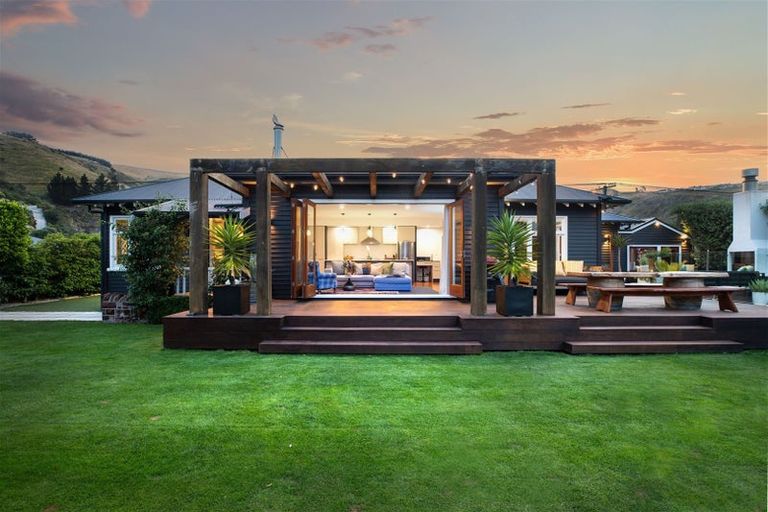 Photo of property in 26 Head Street, Sumner, Christchurch, 8081